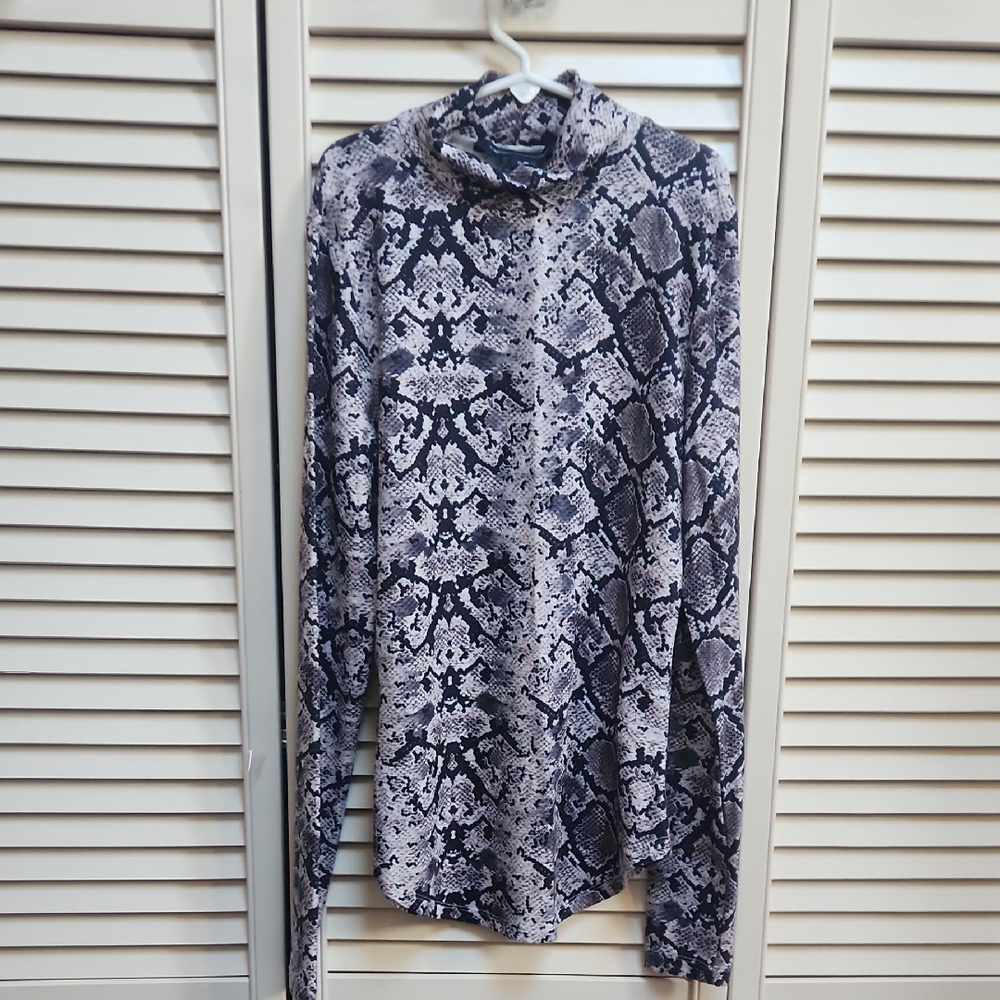 French Connection Black and Cream Snakeskin Top
